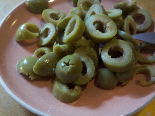 Grüne Oliven für unsere Tunfisch-Spaghetti gibt's auf dem Markt