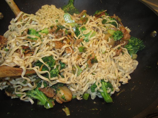 Chow_mein_Pfanne