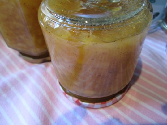 Quitten-Konfitüre mit Rosmarin • sacre e profane Foodblog